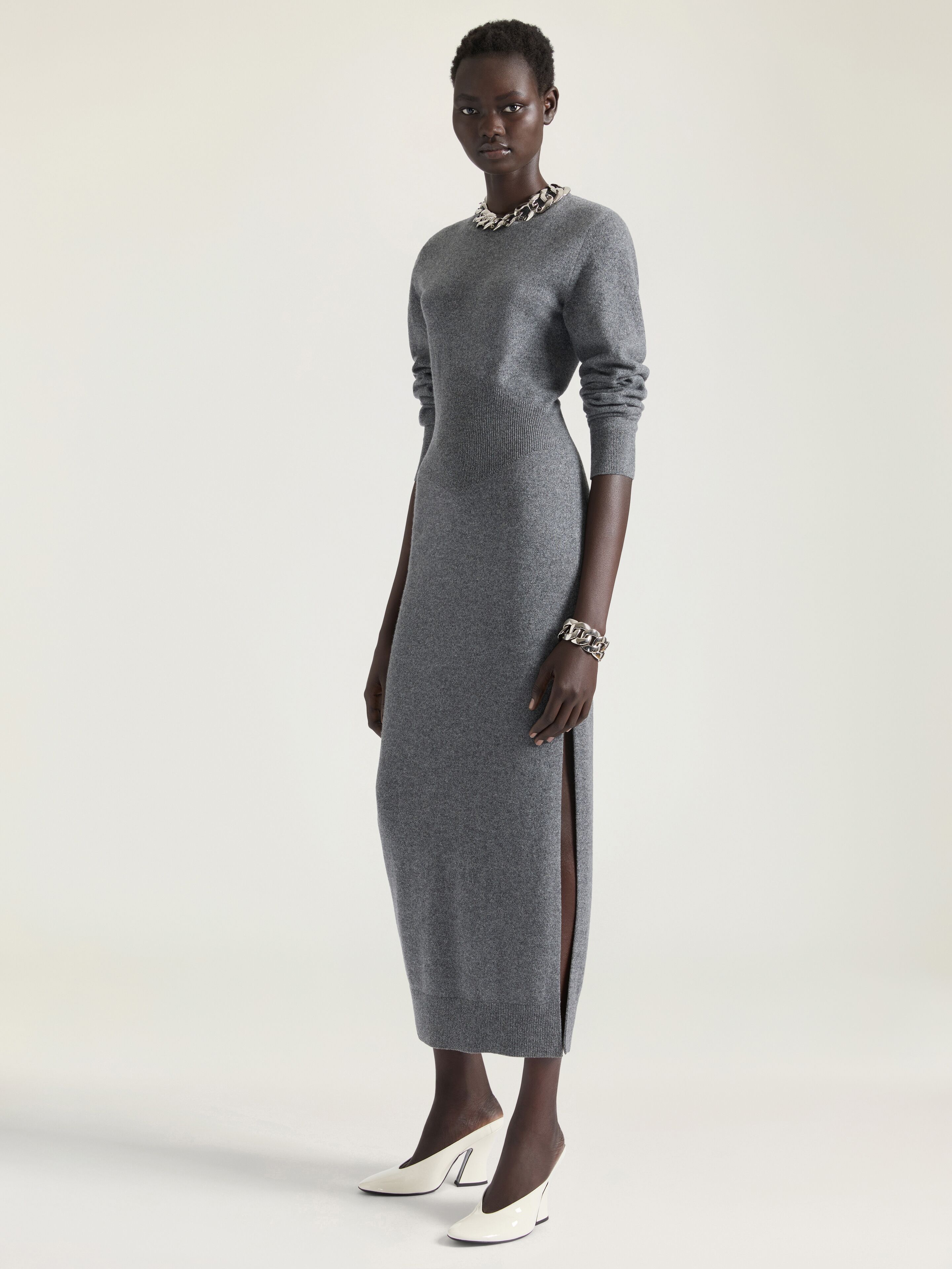 Dress in cashmere with open back